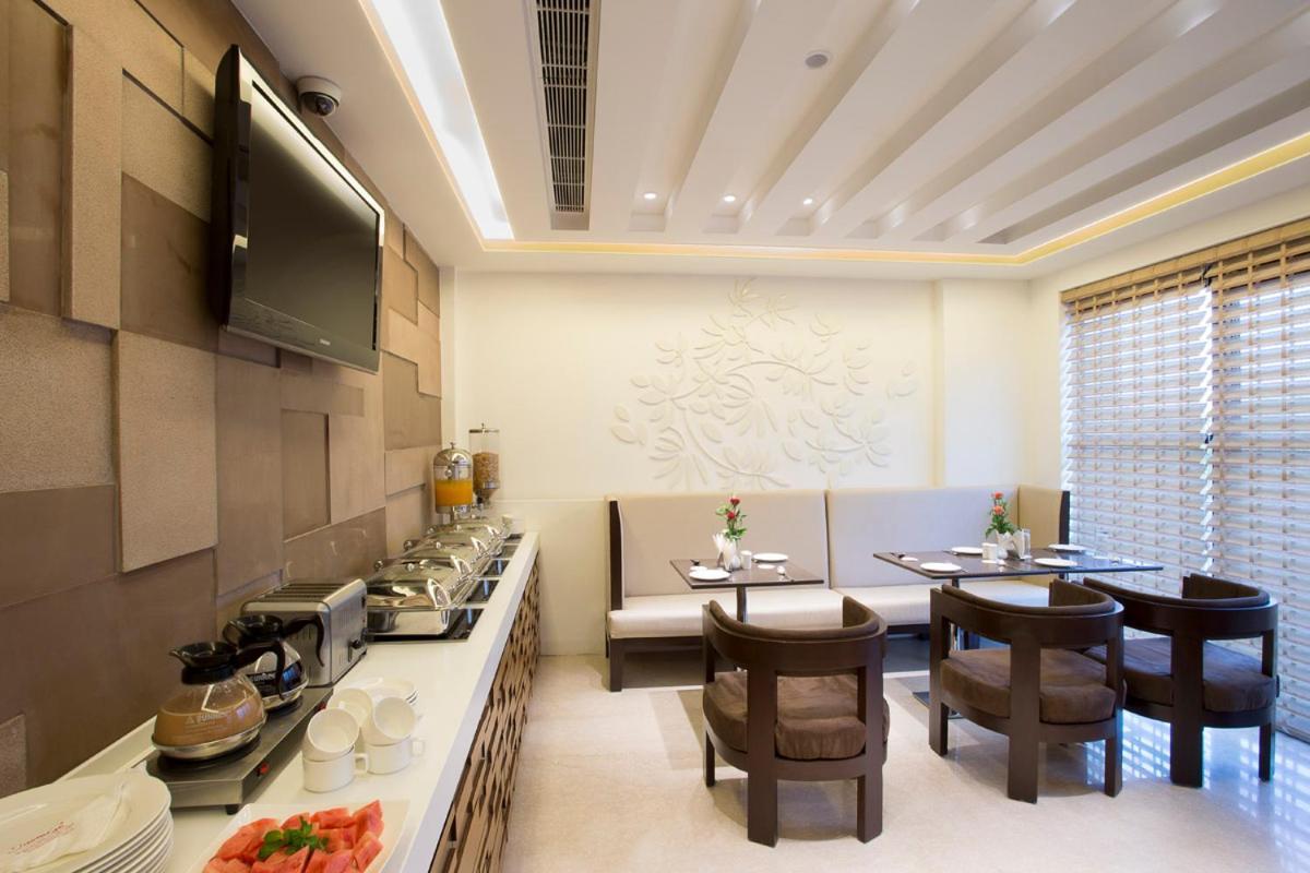 Jasmine Boutique Hotel Jasola Ню Делхи Екстериор снимка